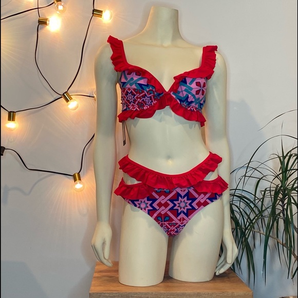 Vero Moda Other - Vero Moda | Red and pink frill bikini